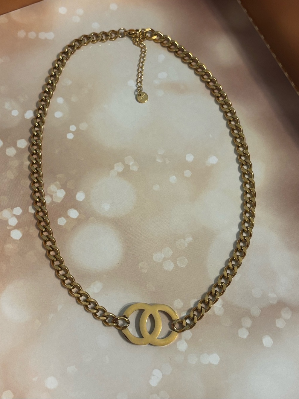 Fashion Jewelry Gold Interlocking Logo Chain Necklace